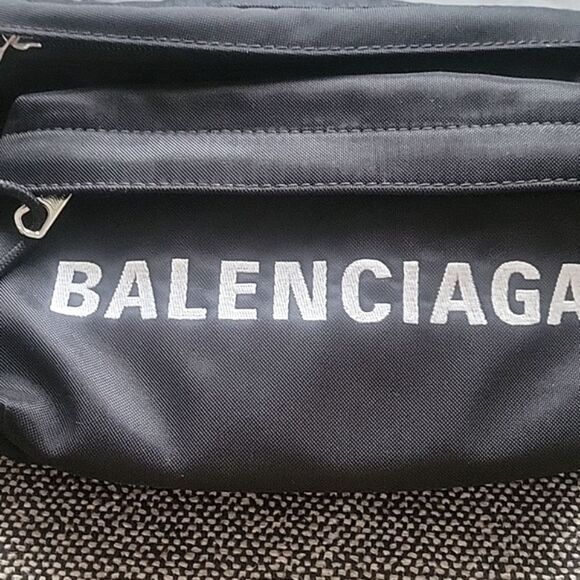 BALENCIAGA Logo NEW NWT Large Medium Black Waist Belt Bag Fanny Pack Wheel Pouch - Picture 3 of 15